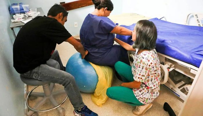 © Mariana Raphael/Arquivo-SES Doula: regulamentação reforça integração da categoria ao SUS